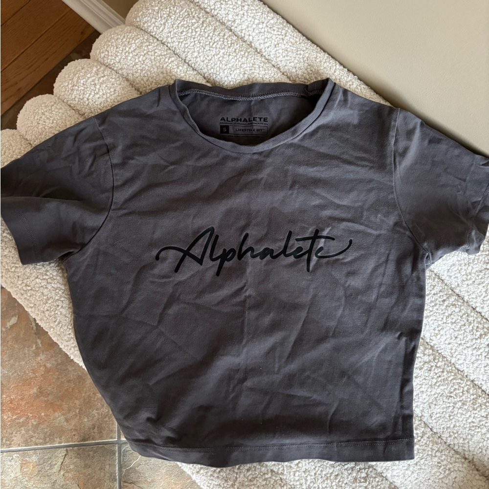 Alphalete Gray T-Shirt